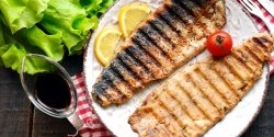 Grilled mackerel - faster and healthier than meat
