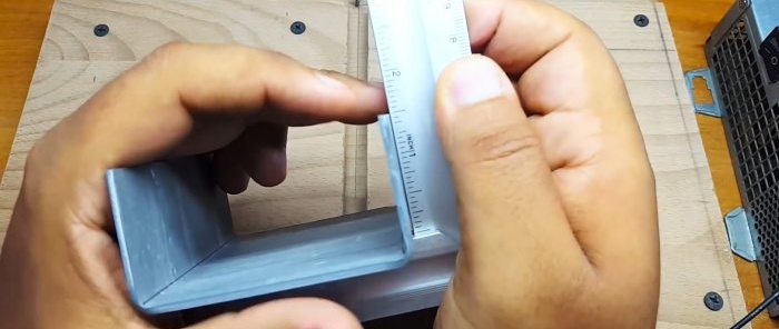 איך להכין מארז אלקטרוניקה מצינור PVC