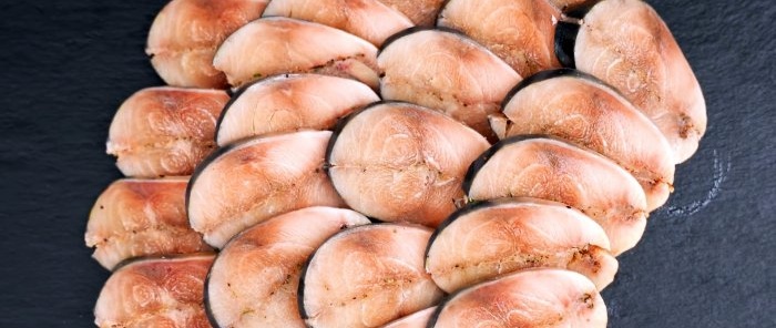 Murmanszki disznózsír vagy fűszeres enyhén sózott pácolt makréla