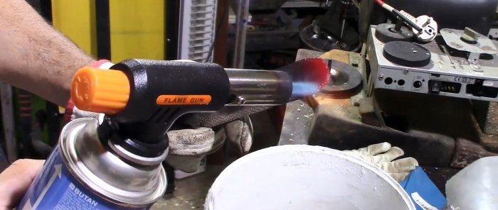 Cách làm dụng cụ tiện gỗ từ một cái mâm cũ