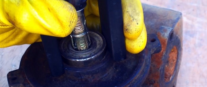 Internal bearing puller from anchor