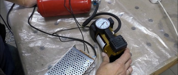 Montering av en minikompressor med en mottagare från en brandsläckare
