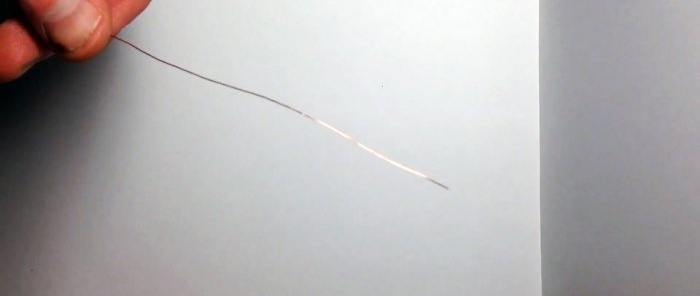 Paano tumpak na matukoy ang diameter ng isang manipis na kawad ng isang linya ng pangingisda na walang micrometer