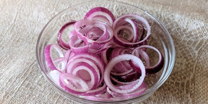 Instant pickled onions