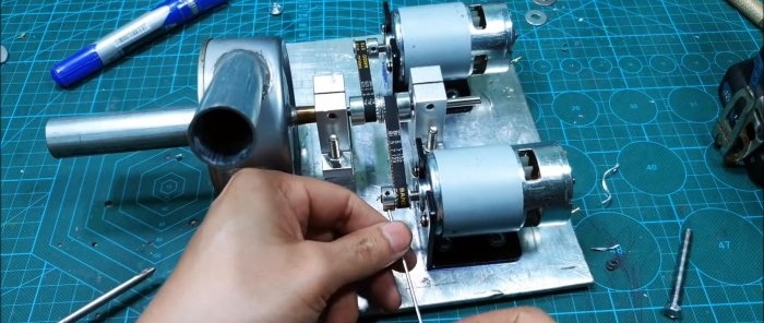 Hogyan készítsünk nagy teljesítményű szivattyút két motorral kannákból