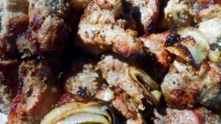 Soviet marinade for pork shish kebab based on vinegar, a recipe proven over decades
