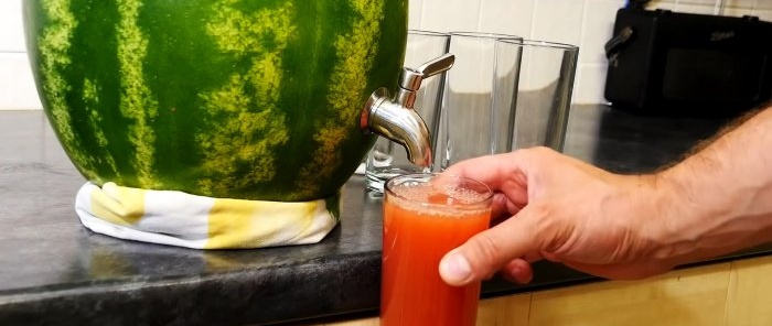 Un cocktail rinfrescante all'anguria per tutta la famiglia