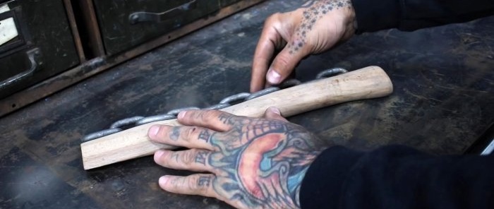 Como restaurar e fazer um machado legal usando uma corrente
