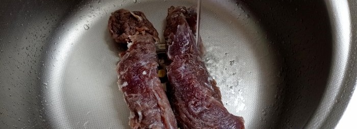 Cómo cocinar basturma de lomo de cerdo con solo dos ingredientes y sin aditivos químicos