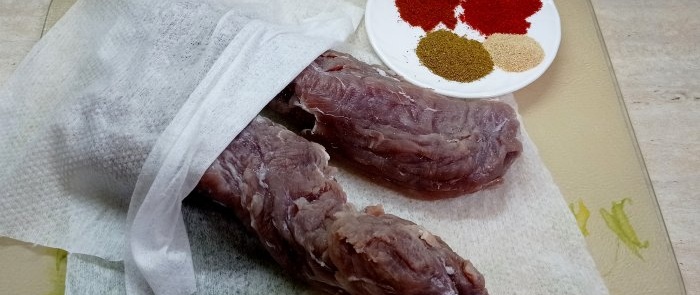 Comment faire cuire la basturma à partir de filet de porc avec seulement deux ingrédients sans additifs chimiques