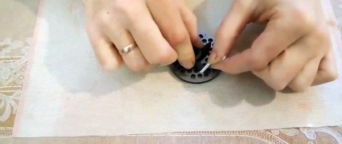 La tècnica més senzilla per esmolar els ganivets de picadora de carn fins a l'afilat de fàbrica