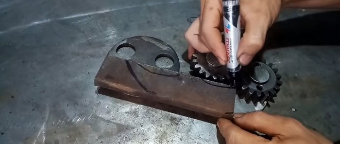 Πώς να φτιάξετε ένα κλειδί αυτο-σφίξεως βαρέως τύπου από παλιοσίδερα