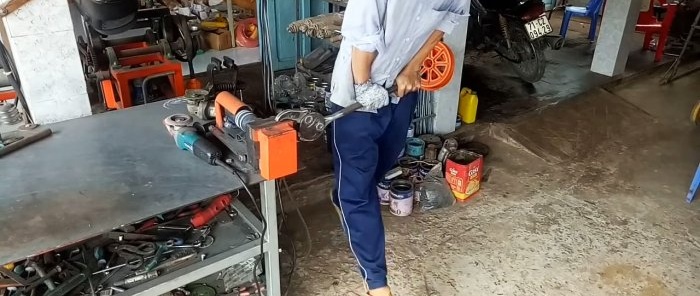 Come realizzare una chiave autoserrante per carichi pesanti con rottami metallici
