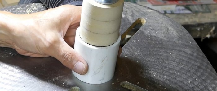 Како направити ваљке за трачну брусилицу без струга