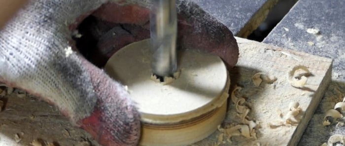 Kako napraviti valjke za tračnu brusilicu bez struga