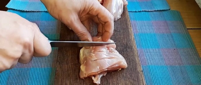 Jika anda merebus ayam, maka ini adalah satu-satunya cara.Resepi ringkas ringkas ayam Kabardian