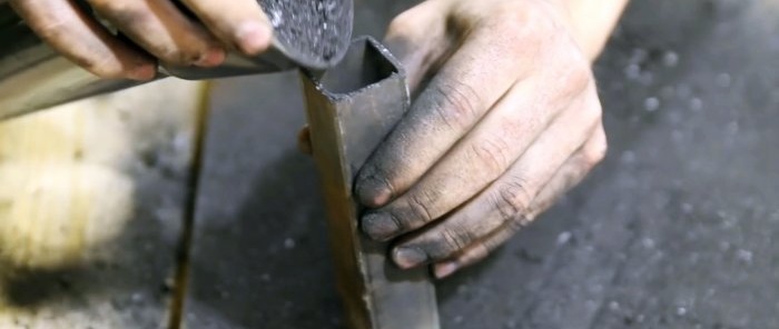 Une méthode ancienne pour transformer l’acier doux en acier dur.