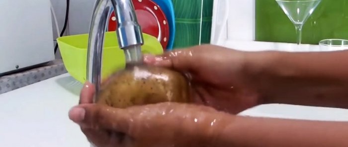 Ukážu vám, jak udělat přílohu z opravdových brambor rychleji než uvařit bpshka