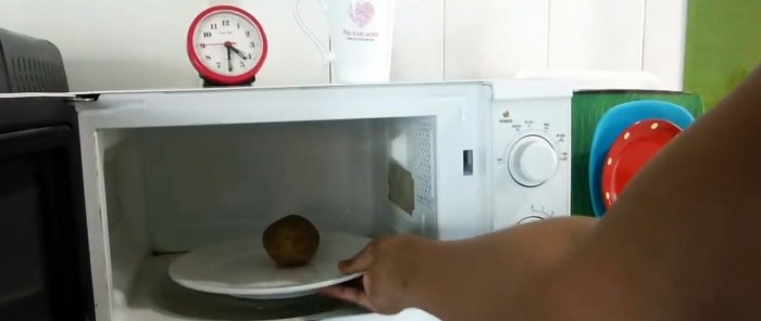 Ich zeige Ihnen, wie Sie aus echten Kartoffeln schneller eine Beilage zubereiten können, als Bpshka zu brauen