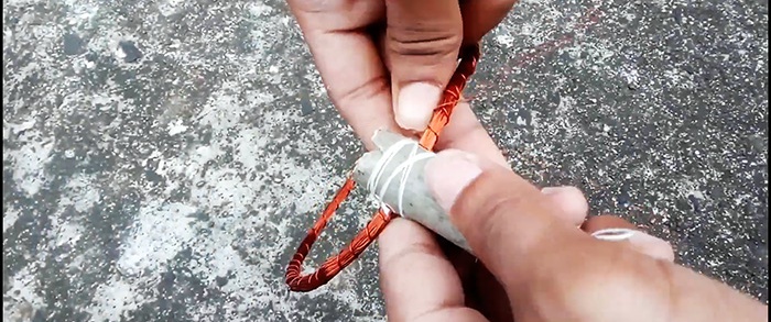 Πώς να φτιάξετε έναν ανιχνευτή μετάλλων από ένα πολύμετρο σε 5 λεπτά