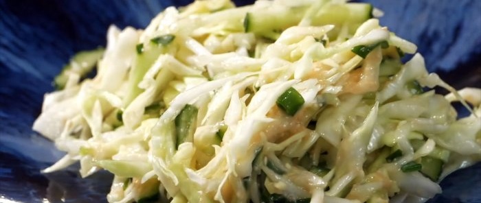 Ne možete zamisliti kako će salata od kupusa i krastavaca biti ukusna s ovim tajnim sastojkom.