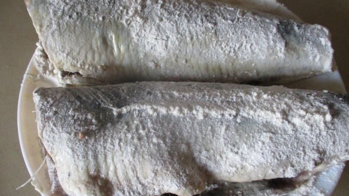 İnanılmaz derecede lezzetli ringa balığı kızartmanın bir sırrı
