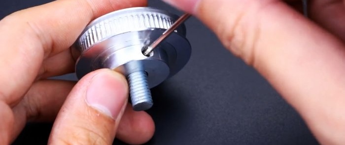 Как да конвертирате обикновена месомелачка в електрическа