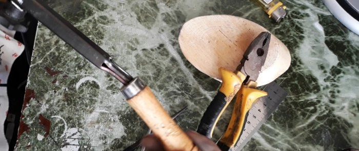 Как да си направим мини ножовка за метал за работа на труднодостъпни места