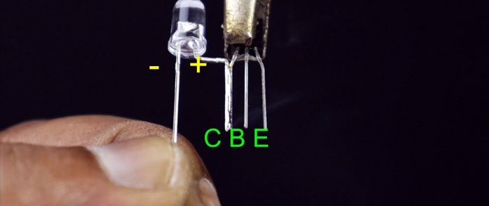 Ako vyrobiť jednoduchý chaotický blikač pre ľubovoľný počet LED diód