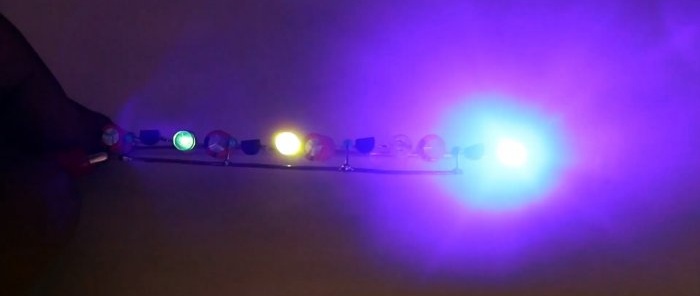 Cách tạo một đèn flash hỗn loạn đơn giản cho bất kỳ số lượng đèn LED nào