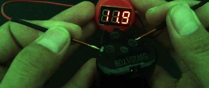 How to make a voltmeter without power