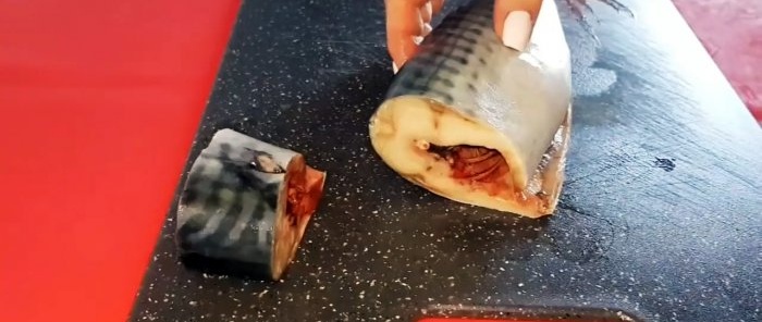 Ilagay lamang ang mackerel sa isang garapon at kalimutan ang tungkol sa baking sleeve