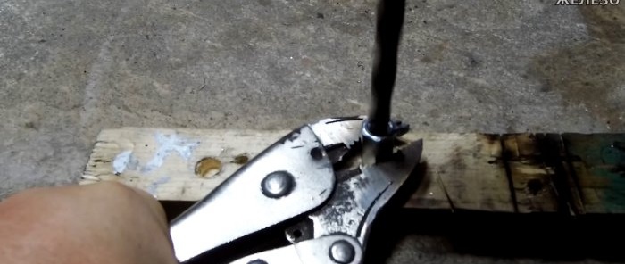 How to make a 1500 kg electric jack from a broken angle grinder and a windshield wiper motor