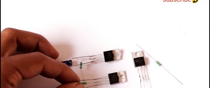 Comment assembler un contrôleur de commutation de bande RVB sans microcircuits à l'aide de trois transistors