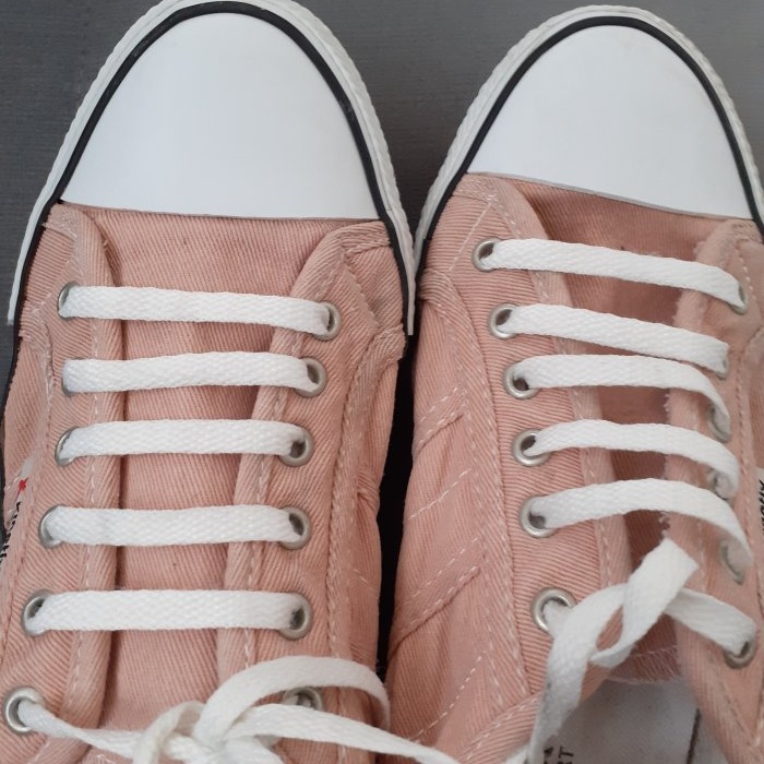 Tegul jūsų batai būna stilingi 5 paprastų, bet įdomių raištelių tipai