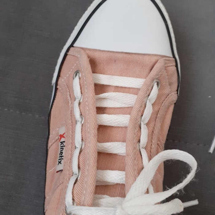 Hayaang maging sunod sa moda ang iyong sapatos 5 uri ng simple ngunit kawili-wiling lacing