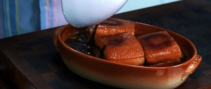 A hot way to quickly cook lard in Chinese style