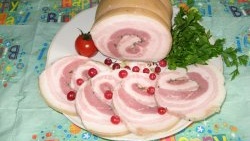 За начинаещите в деликатеса: как да направите руло от свинско коремче
