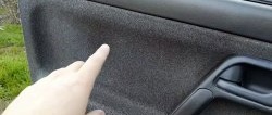 Jak zrobić tani, penetrujący środek do czyszczenia wnętrza samochodu