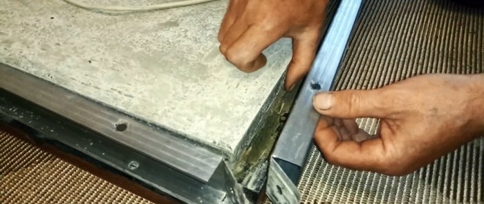 Cómo hacer un calentador económico de 120 W/hora con azulejos