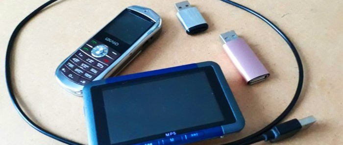 Paano gumawa ng USB adapter para ligtas na ma-charge ang iyong telepono sa mga pampublikong lugar