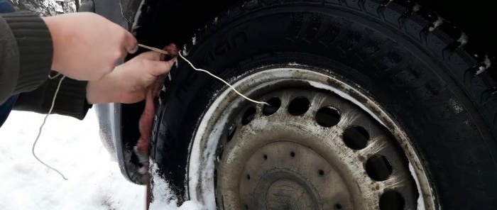 Hur man tar sig ur djup snö eller lera utan hjälp