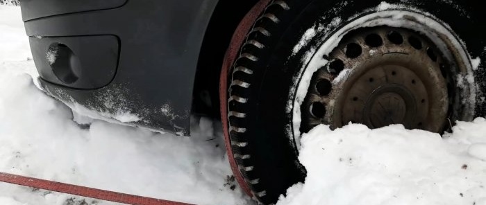 Cum să ieși din zăpadă adâncă sau noroi fără asistență