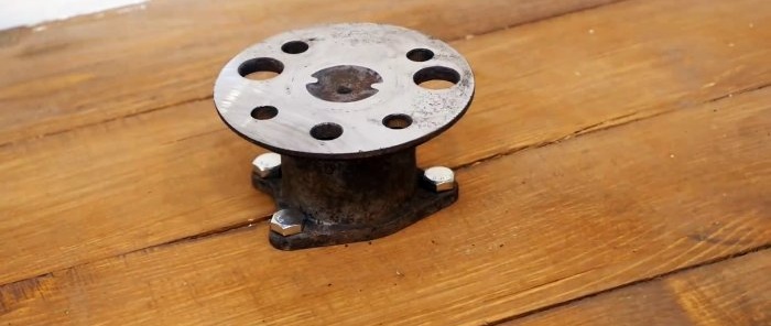 Hvordan lage en roterende verktøyorganisator fra et gammelt nav