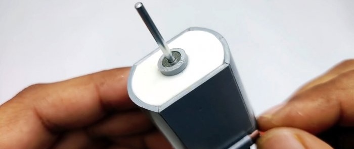 Hogyan készítsünk elektromos motort PVC-csőből