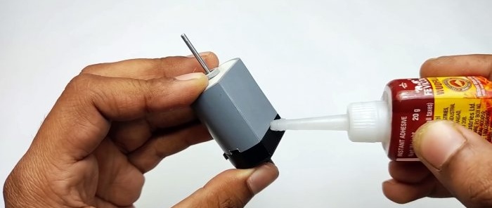Wie man aus einem PVC-Rohr einen Elektromotor herstellt