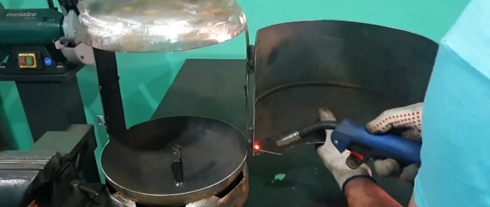 Come realizzare una griglia a carbone da una piccola bombola di gas