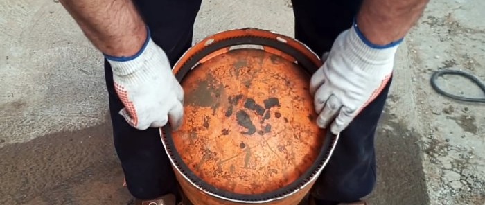 Cum să faci un grătar cu cărbune dintr-o butelie mică de gaz