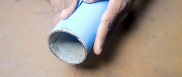Cómo marcar una tubería para un corte preciso para soldar un codo de 90 grados