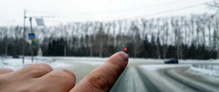 Lifehack para sa mga motorista: murang anti-ice mula sa isang tindahan ng radyo